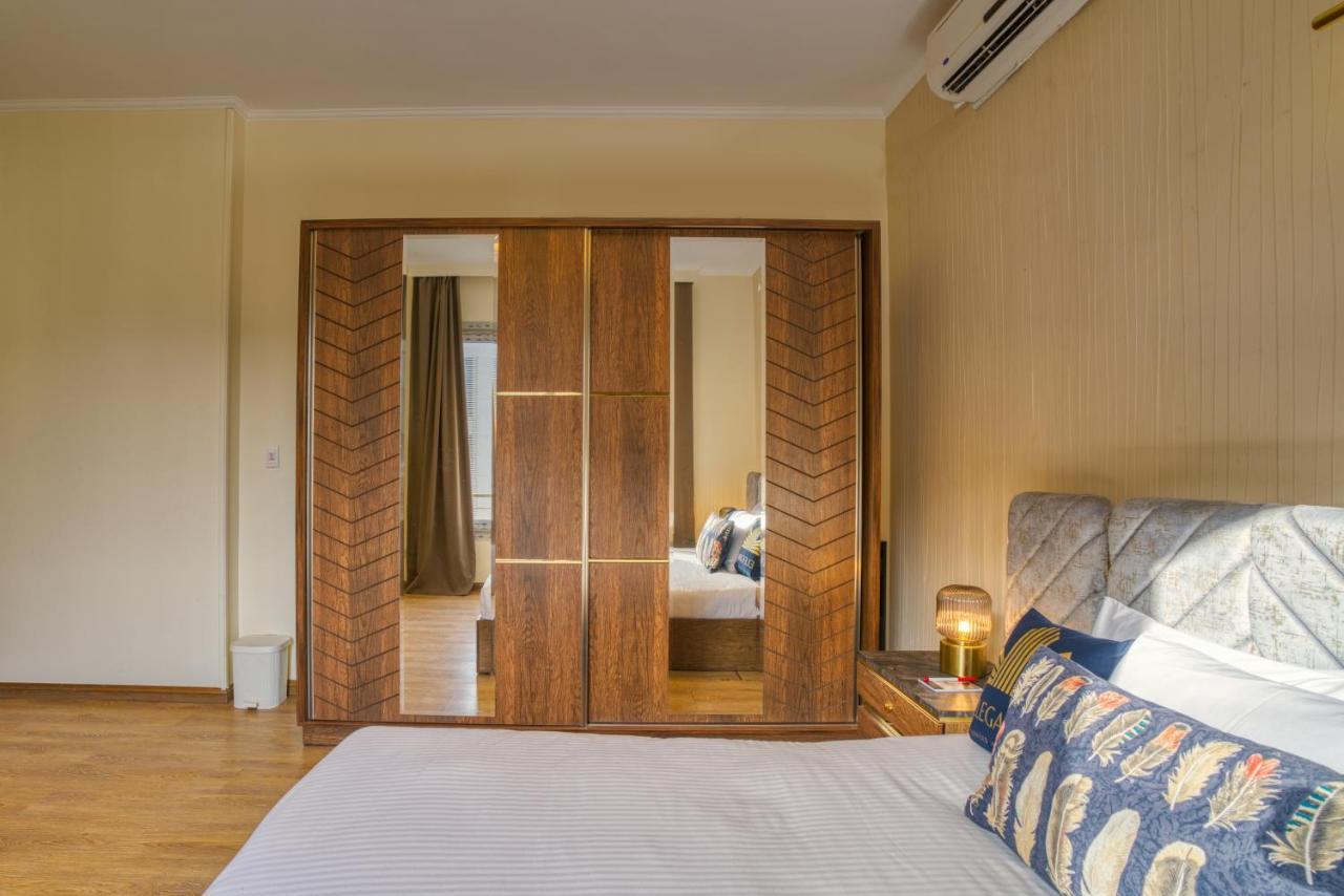 Apartment The Near Auc By Elegant Kairo